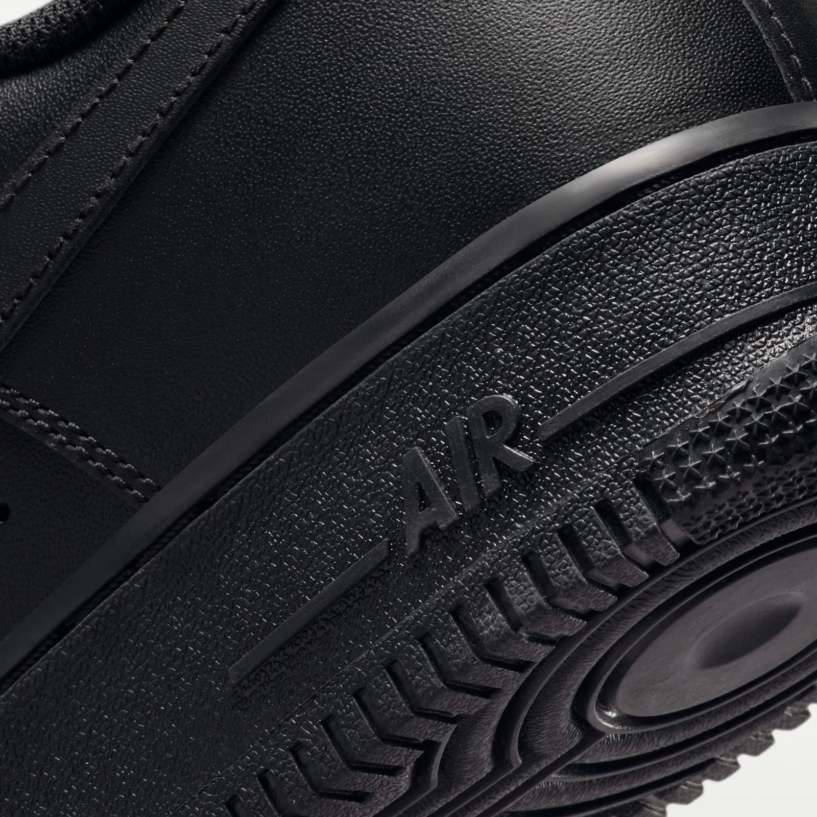 Nike Air Force 1 '07 Preto